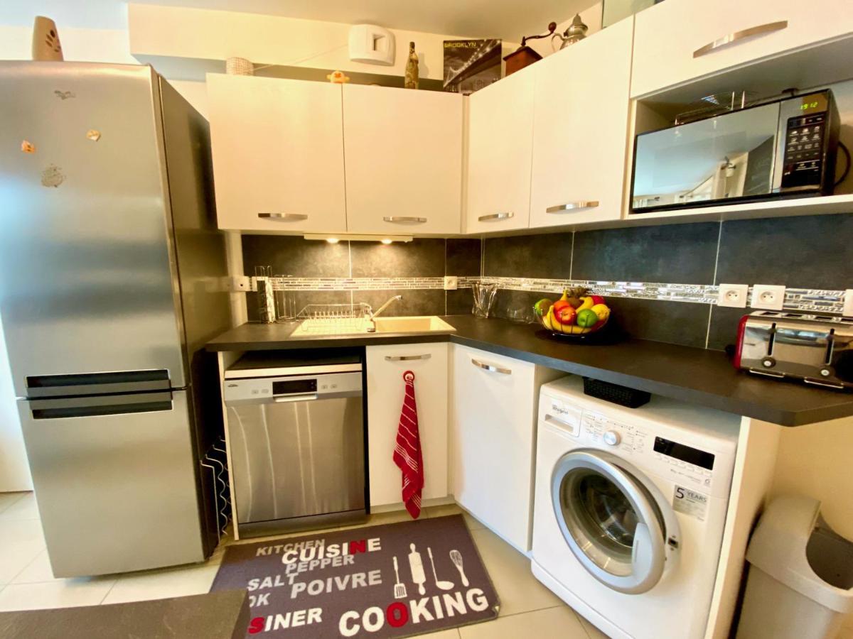 Le Neptune, Appartement Avec Parking Et Jardin Proche Universite Кан Екстериор снимка